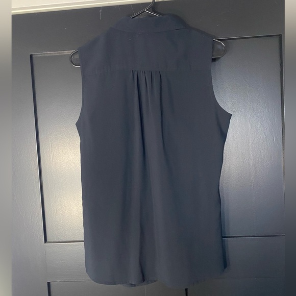 4/$16 Calvin Klein Top - Picture 4 of 4